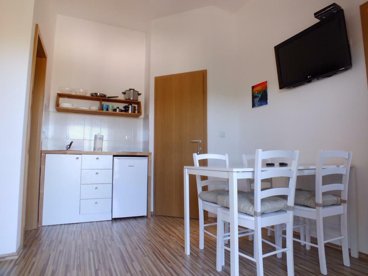 Apartmani Barisic Brodarica  Exterior photo
